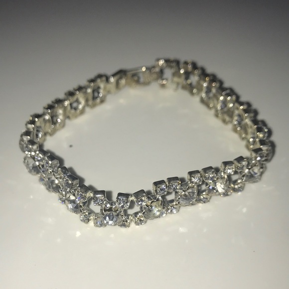 Jewelry - Faux Diamond Bracelet